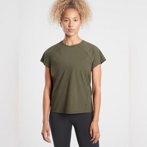Athleta Ultimate Train Tee Women’s Army Green Short Sleeve Workout Top Size MP